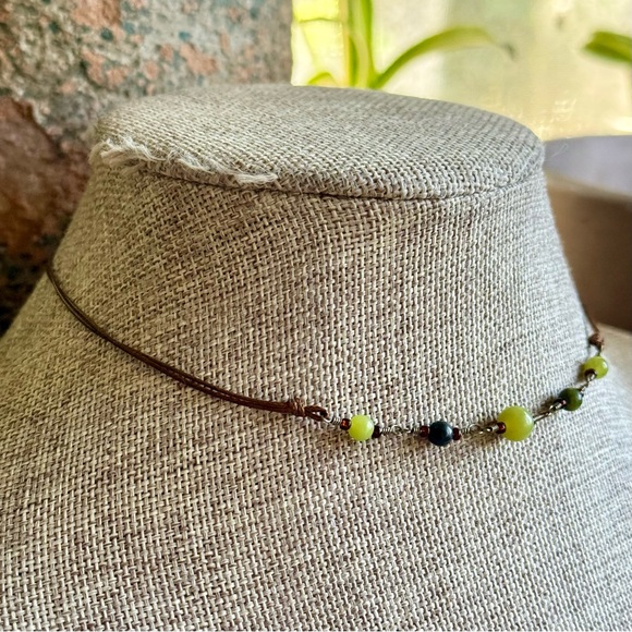 Taiwan Jade Wire Wrapped Necklace - Picture 2 of 4